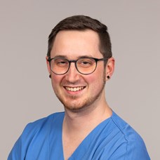 Profilbild von Ass. Dr. Julian Hochpöchler 