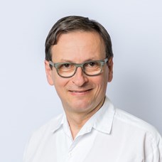 Profilbild von OA Dr.  Hannes Raab 