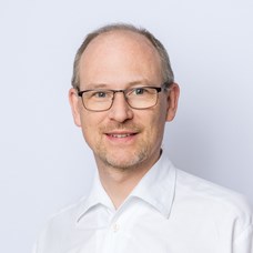 Profilbild von OA Dr. Wolfgang Oertl 