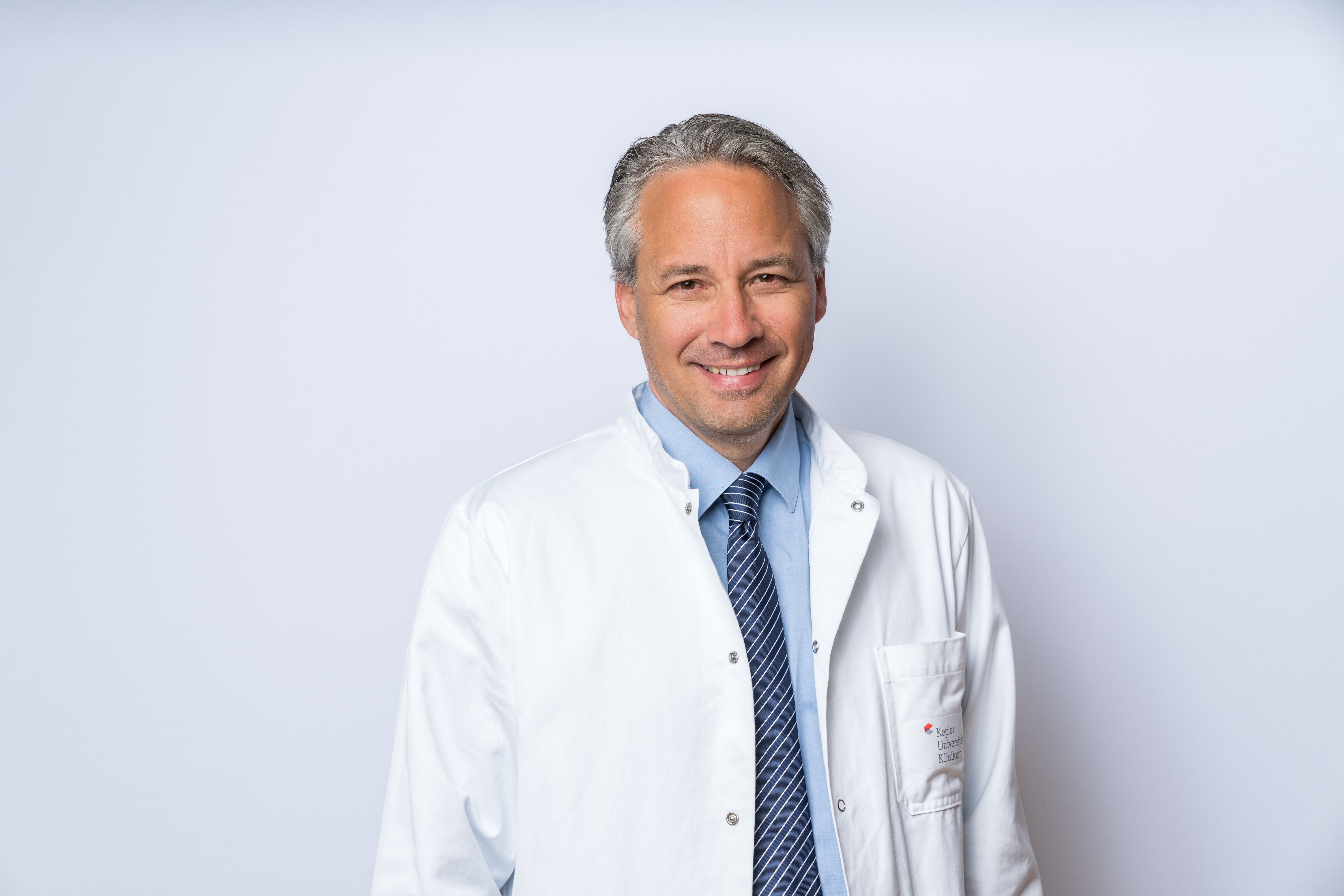 Univ.-Prof. Dr. Raimund Helbok