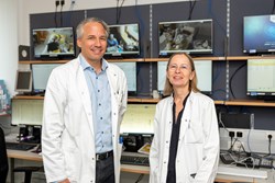 Univ.-Prof. Dr. Raimund Helbok und OÄ Dr.in Gabriele Schwarz