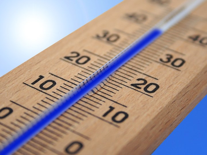 Thermometer in der Sonne
