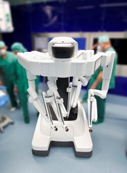 Da-Vinci-OP-Roboter für minimalinvasive Eingriffe in Chirurgie, Gynäkologie und Urologie