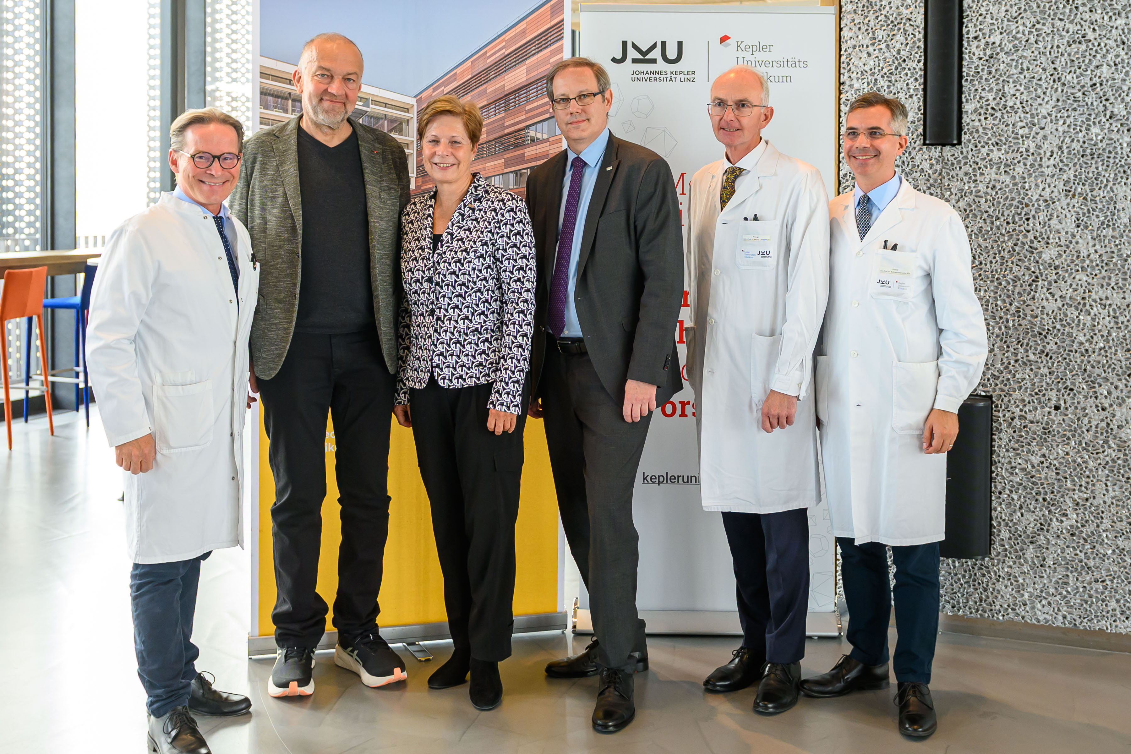 V.li.: Andreas Gruber, Meinhard Lukas, Elgin Drda, Stefan Koch, Bernd Lamprecht, Wolfram Hötzenecker