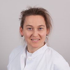 Profilbild von OÄ Dr.in  Jutta Hackl 