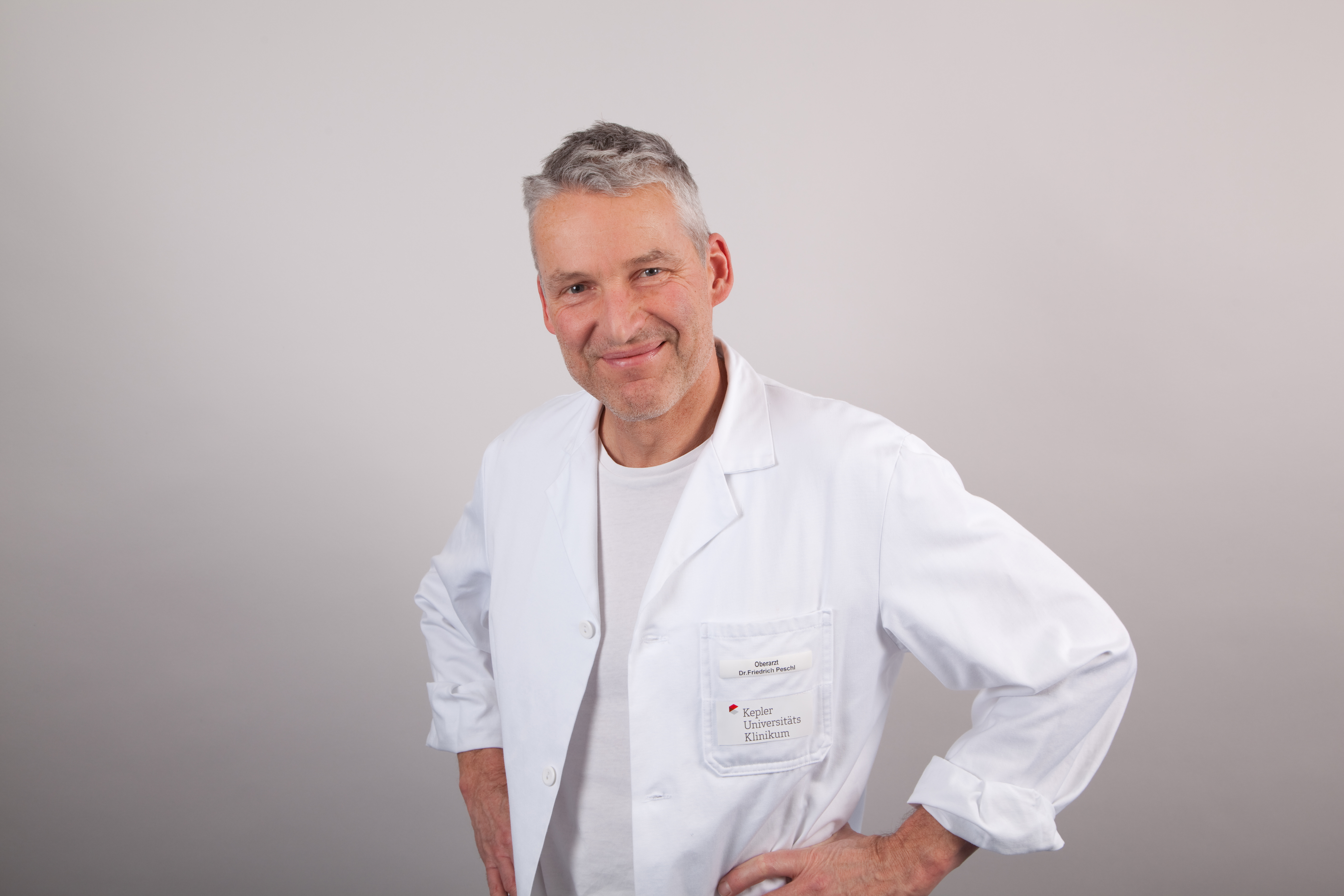 Profilbild von OA Dr. Friedrich Peschl 