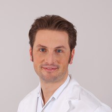 Profilbild von OA Dr. Joachim Pömer 
