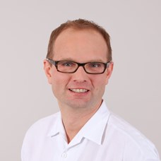 Profilbild von OA Dr. Roland Lanzersdorfer 
