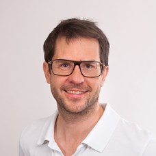 Profilbild von OA Dr. Axel Mechtler 