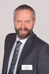 Portraitfoto von Prim. Dr. David Oberreiter