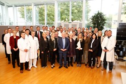 Besuch von LH Pühringer bei den MitarbeiterInnen im Kepler Universitätsklinikum
