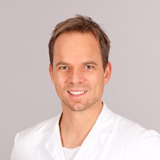 Profilbild von OA Dr. Martin Wohlmuth, FEBU 