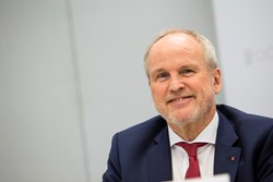 Dr. Heinz Brock im Vortrag