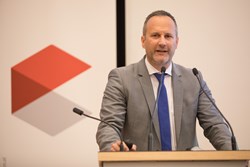 Univ.-Prof. Dr. Zierer im Vortrag