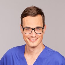 Profilbild von OA Dr. Alexander Nahler 
