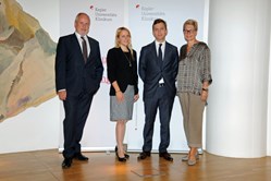 Prim. Kargl mit der Kollegialen Führung beim Dienstanstritt