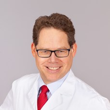 Profilbild von OA Prof. Dr. Tobias W. Fischer 