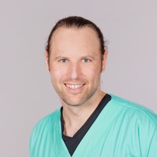 Profilbild von OA Dr. Michael Kneidinger 