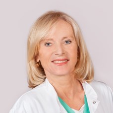 Profilbild von OÄ Dr.in Zuzana Capousek 