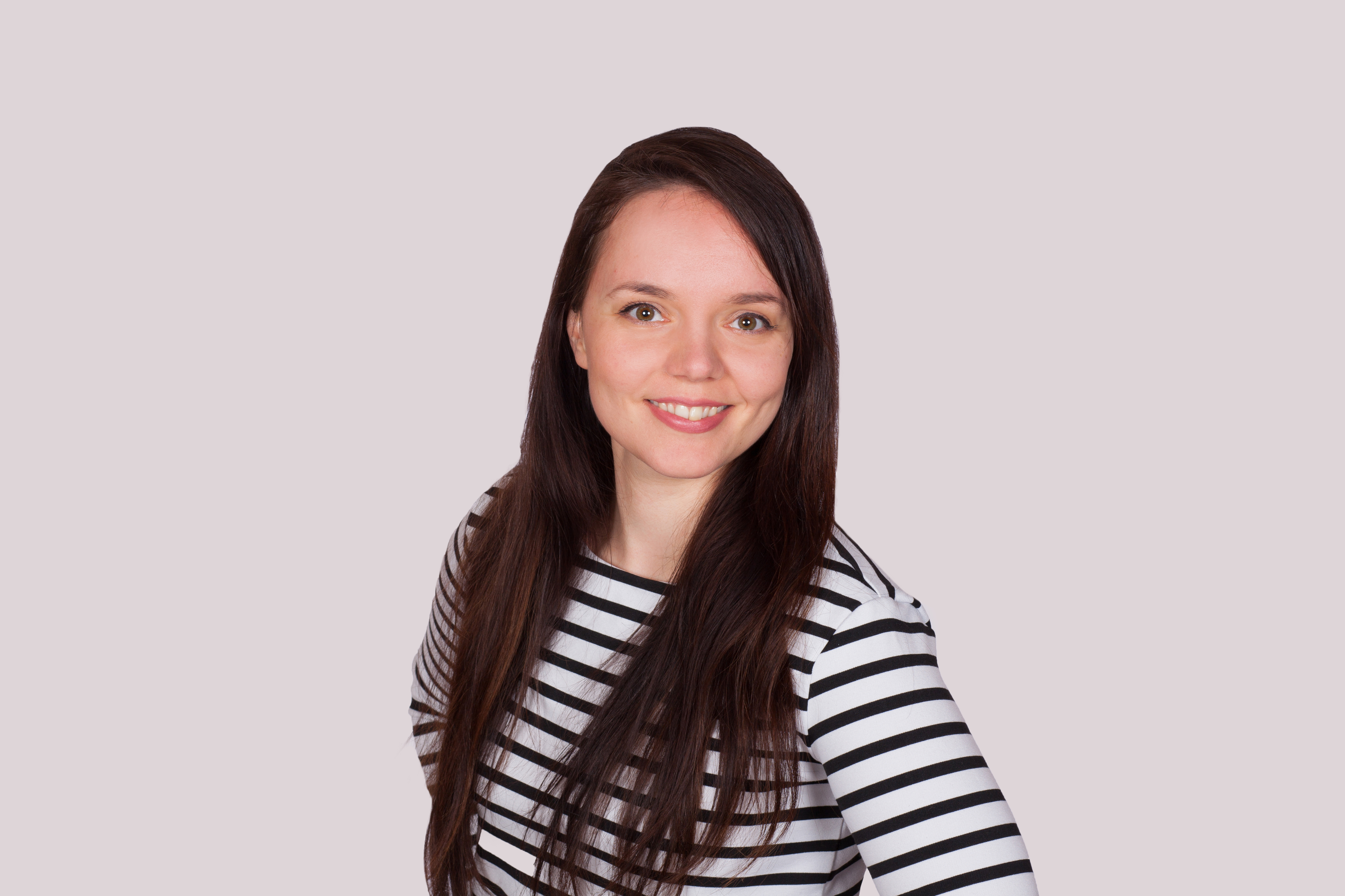 Profilbild von Mag.a Stephanie Kerzendorfer 