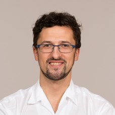 Profilbild von OA Dr. Alex Stefan 