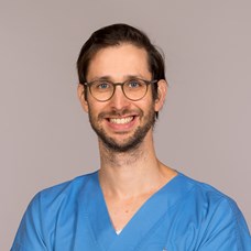 Profilbild von OA Dr. Georg Mayr 
