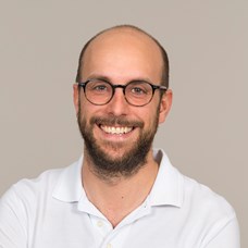 Profilbild von OA Dr.  Julian Mihalic 